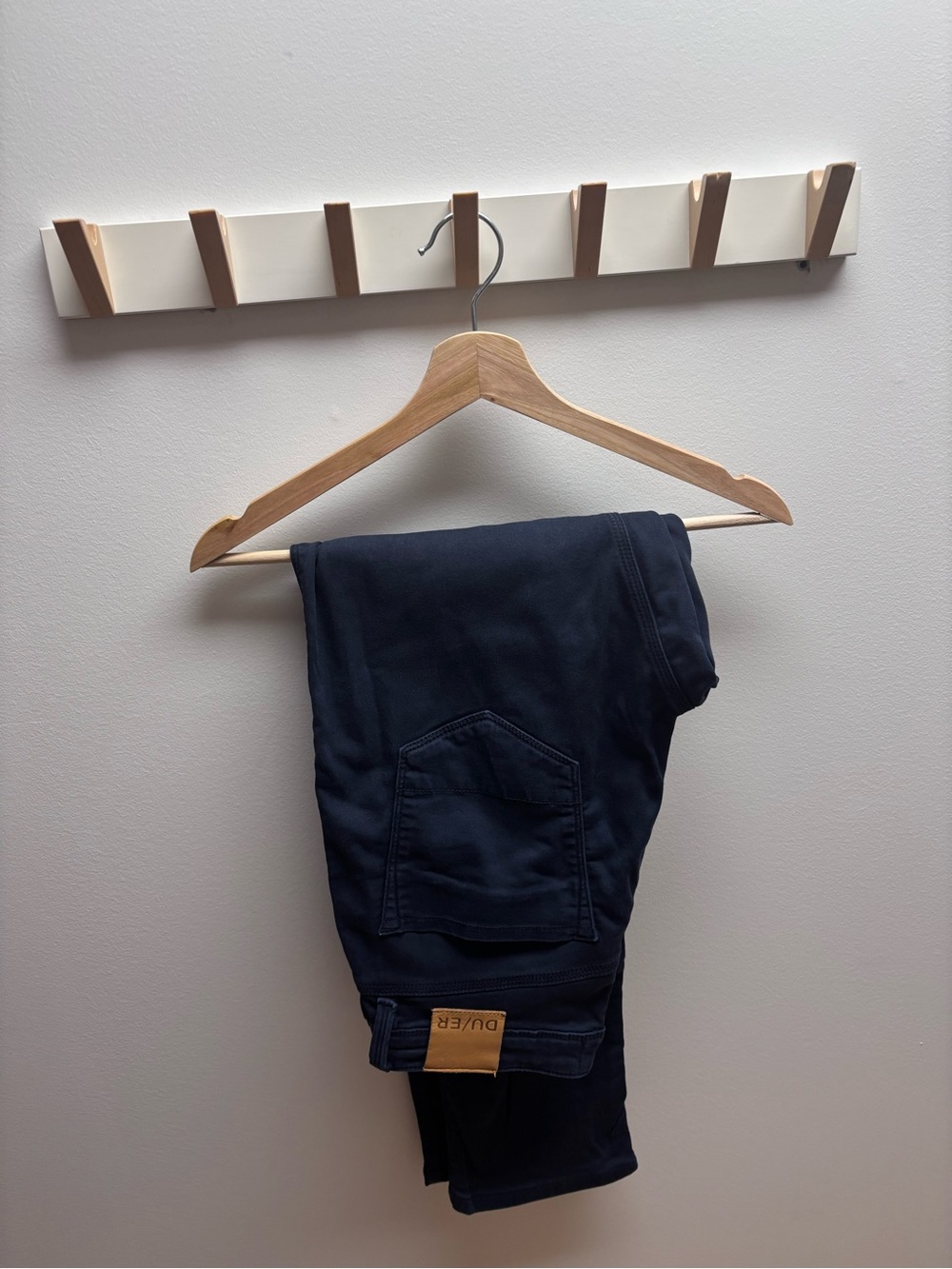 DU/ER No Sweat Athletic Taper Pant in Navy